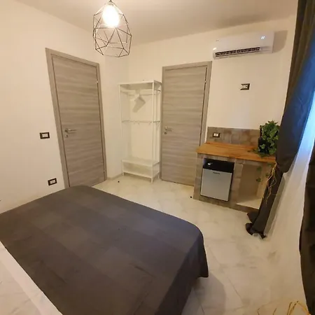 Citta Del Carrubo 3* רוסוליני